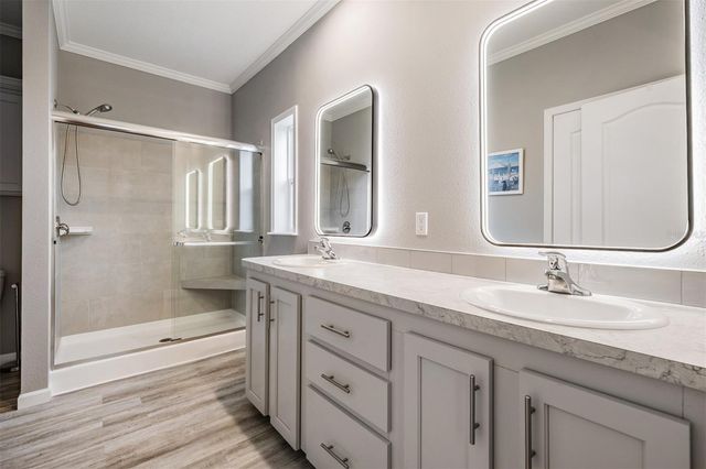 7824 KAY MARIE AVENUE, Zephyrhills, FL 33541