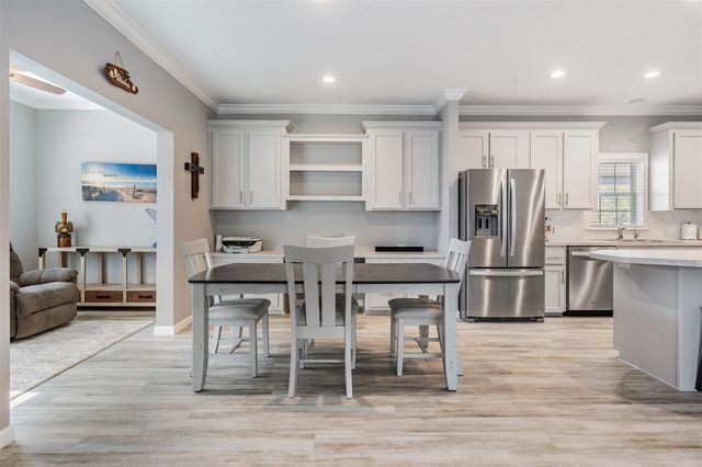 7824 KAY MARIE AVENUE, Zephyrhills, FL 33541