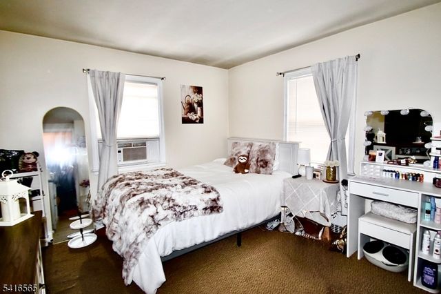 18 Durrell St, Verona Twp., NJ 07044