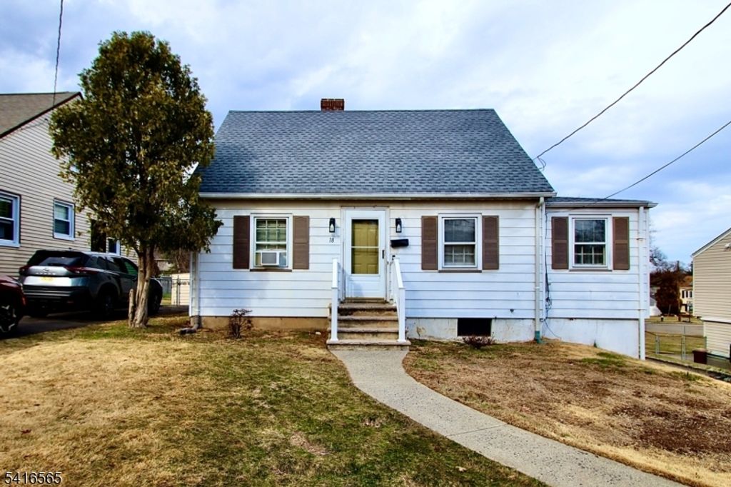 18 Durrell St, Verona Twp., NJ 07044