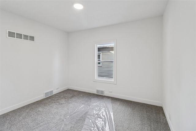 1312 E 25th Court, Des Moines, IA 50317