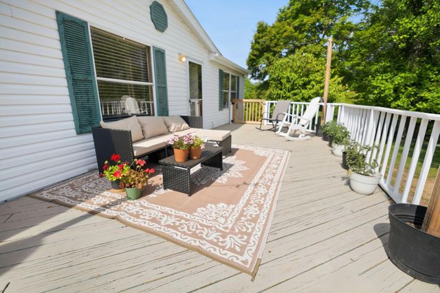 21 Pear Tree Lane, Burnside, KY 42519