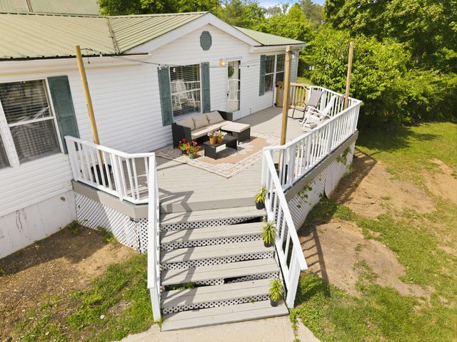 21 Pear Tree Lane, Burnside, KY 42519