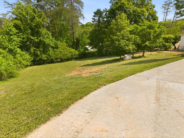 21 Pear Tree Lane, Burnside, KY 42519