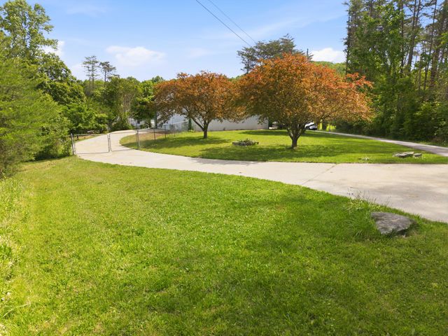21 Pear Tree Lane, Burnside, KY 42519