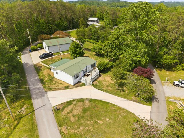 21 Pear Tree Lane, Burnside, KY 42519