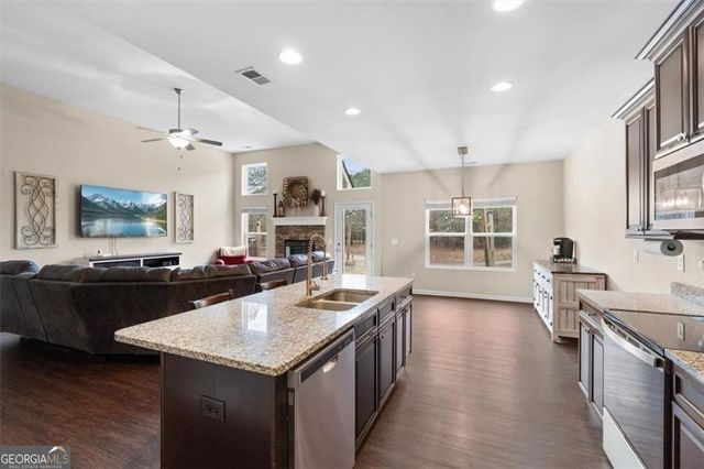 105 Cottage Way, Euharlee, GA 30145