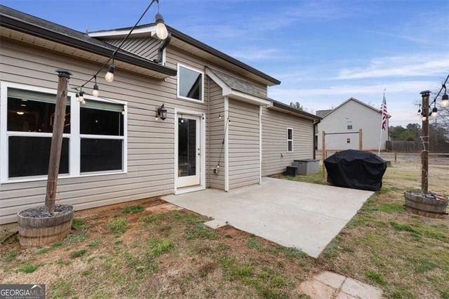 105 Cottage Way, Euharlee, GA 30145