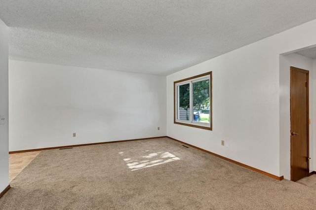 11204 W Jennie St, Wichita, KS 67212