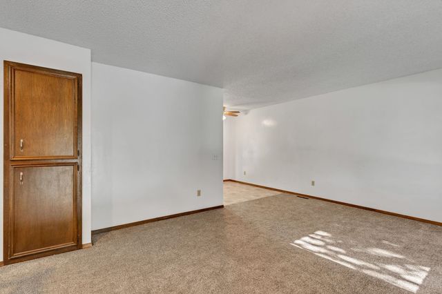 11204 W Jennie St, Wichita, KS 67212