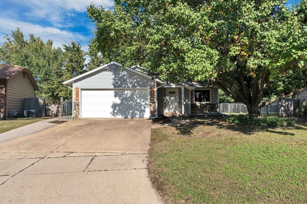 11204 W Jennie St, Wichita, KS 67212