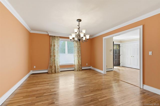 20 Hemingway Drive, Dix Hills, NY 11746