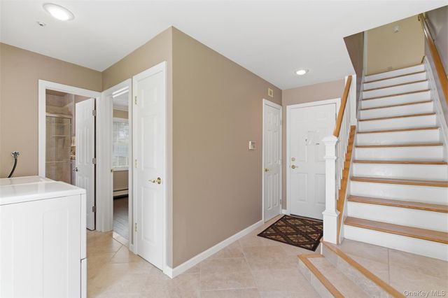 20 Hemingway Drive, Dix Hills, NY 11746