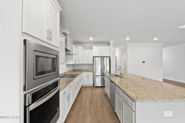 140 Martingale Loop, Lynn Haven, FL 32444