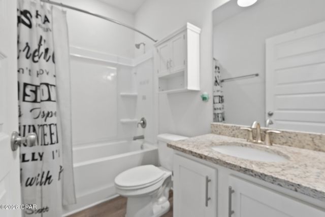 140 Martingale Loop, Lynn Haven, FL 32444