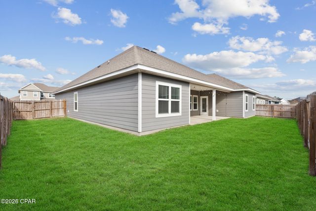 140 Martingale Loop, Lynn Haven, FL 32444