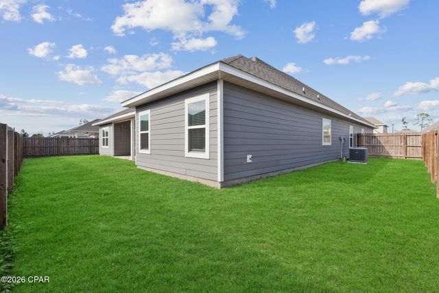 140 Martingale Loop, Lynn Haven, FL 32444