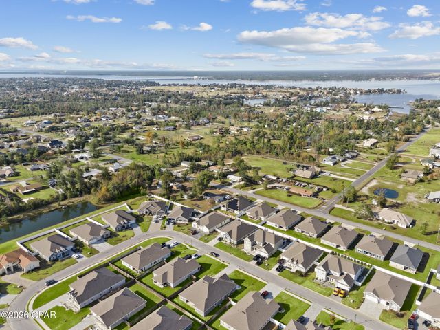 140 Martingale Loop, Lynn Haven, FL 32444
