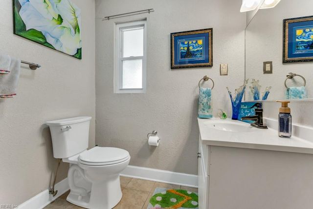 4000 Buchanan DR, Hampton, VA 23669