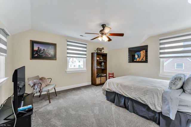4000 Buchanan DR, Hampton, VA 23669