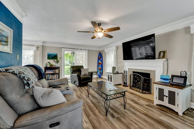 4000 Buchanan DR, Hampton, VA 23669