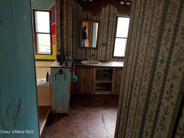 3716 Sanders Rd, St. Maries, ID 83861