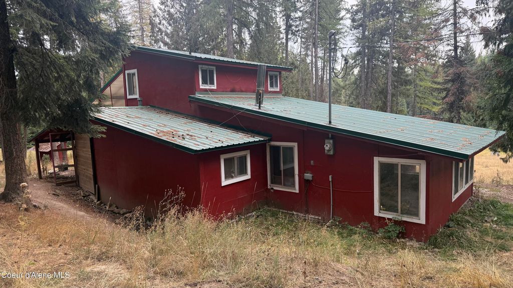 3716 Sanders Rd, St. Maries, ID 83861