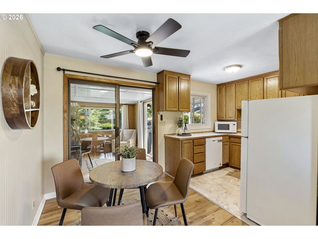 845 CORNELL Ave, Gladstone, OR 97027