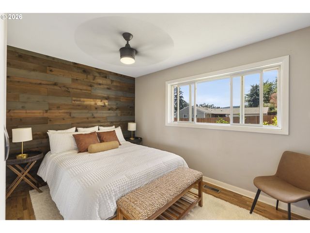 845 CORNELL Ave, Gladstone, OR 97027