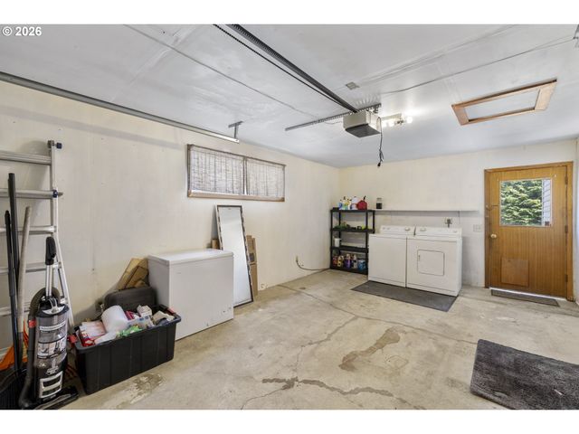 845 CORNELL Ave, Gladstone, OR 97027
