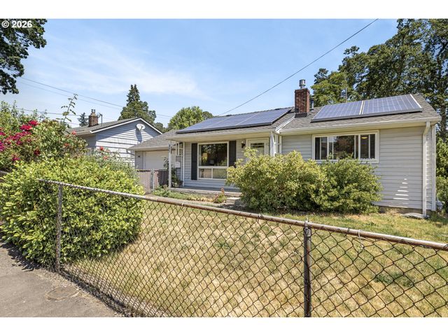 845 CORNELL Ave, Gladstone, OR 97027