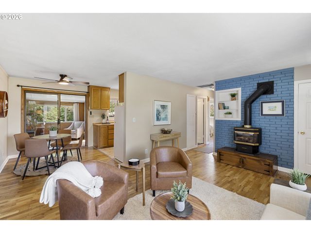 845 CORNELL Ave, Gladstone, OR 97027