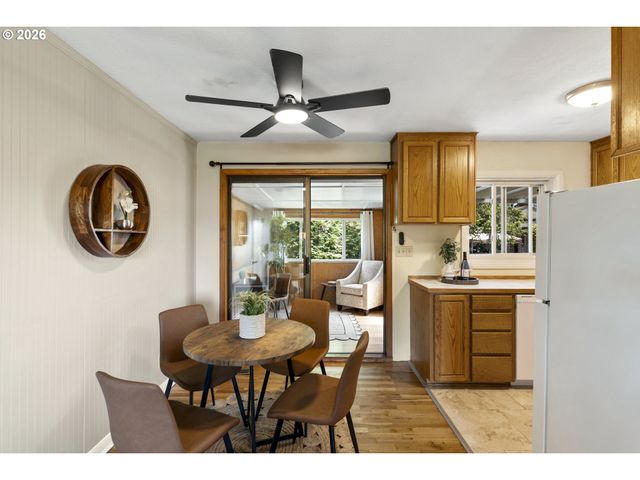 845 CORNELL Ave, Gladstone, OR 97027