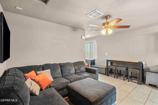 5916 CIELO DE ORO Place B, El Paso, TX 79924