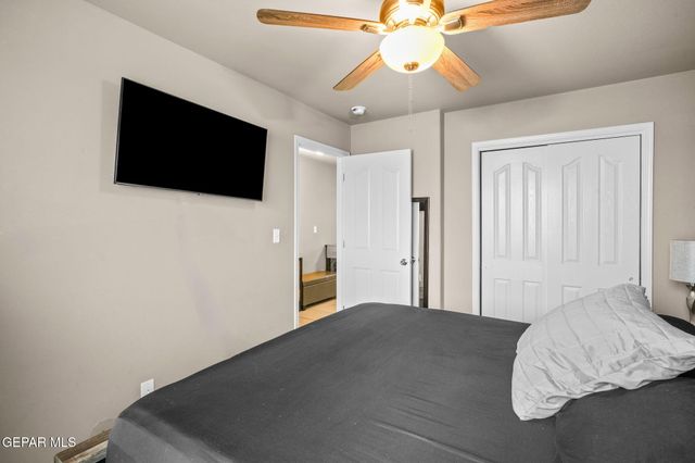 5916 CIELO DE ORO Place B, El Paso, TX 79924