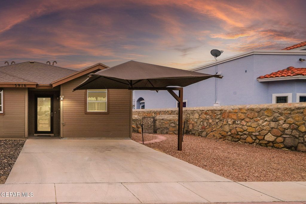 5916 CIELO DE ORO Place B, El Paso, TX 79924