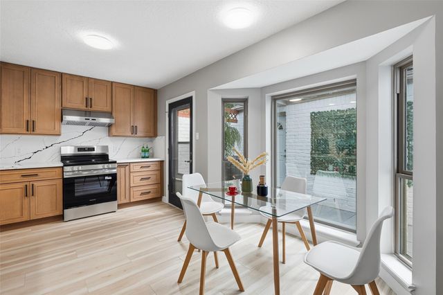 2026 Ashford Hollow Lane, Houston, TX 77077