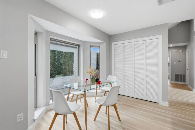 2026 Ashford Hollow Lane, Houston, TX 77077