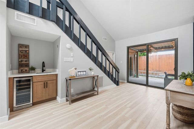 2026 Ashford Hollow Lane, Houston, TX 77077