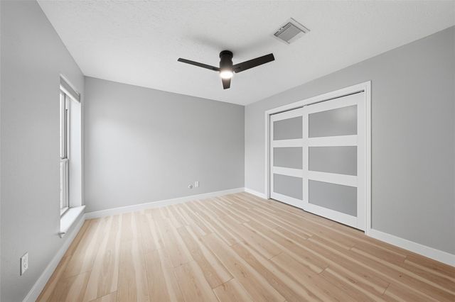 2026 Ashford Hollow Lane, Houston, TX 77077