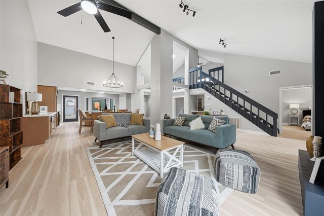 2026 Ashford Hollow Lane, Houston, TX 77077