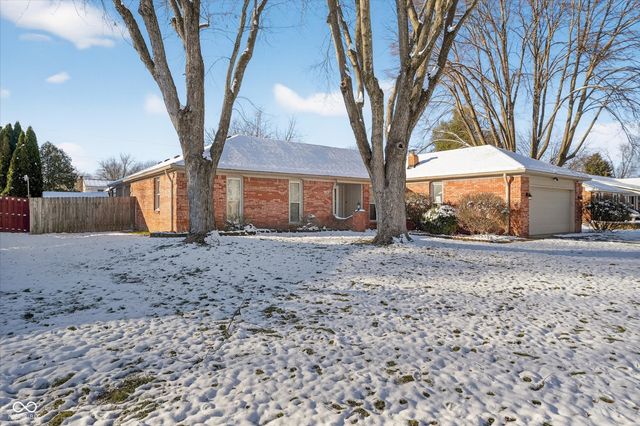 730 Colonial Way, Greenwood, IN 46142