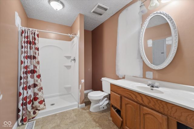 730 Colonial Way, Greenwood, IN 46142