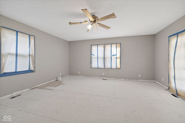 730 Colonial Way, Greenwood, IN 46142