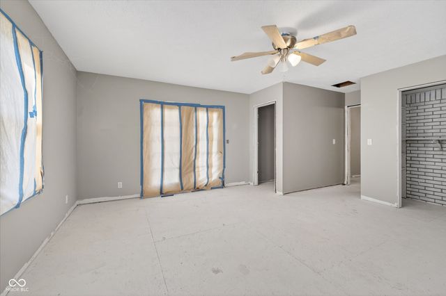 730 Colonial Way, Greenwood, IN 46142