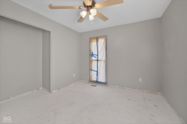 730 Colonial Way, Greenwood, IN 46142