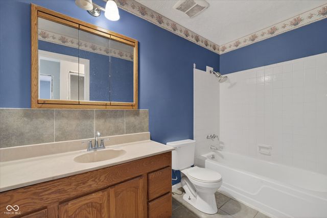 730 Colonial Way, Greenwood, IN 46142