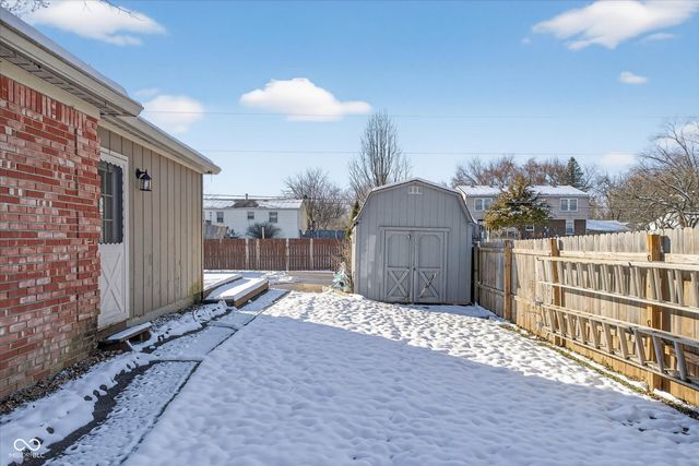 730 Colonial Way, Greenwood, IN 46142