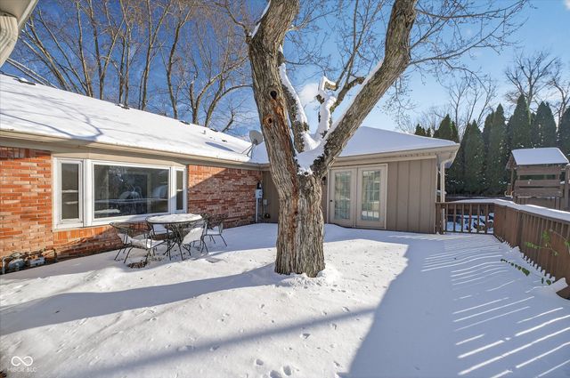 730 Colonial Way, Greenwood, IN 46142