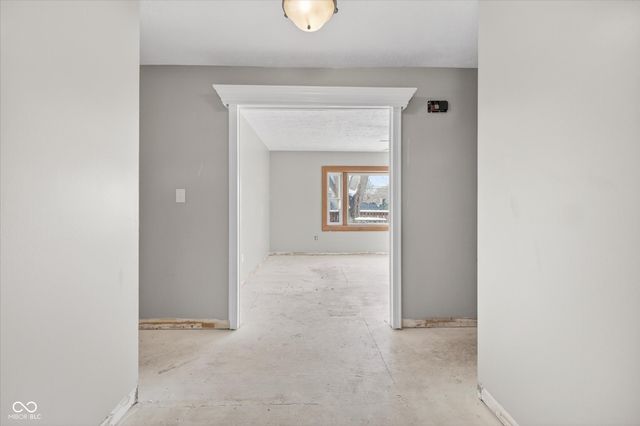 730 Colonial Way, Greenwood, IN 46142